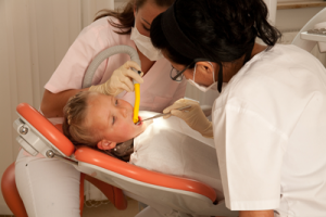 Zahnarzt Kinderprophylaxe